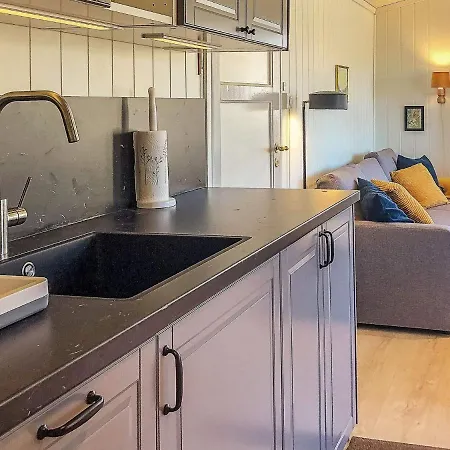 Tatil Evi Two-bedroom In Lyngdal 1 *