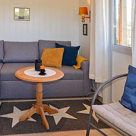 4 Person In Lyngdal-by Traum * Korshamn (Vest-Agder)